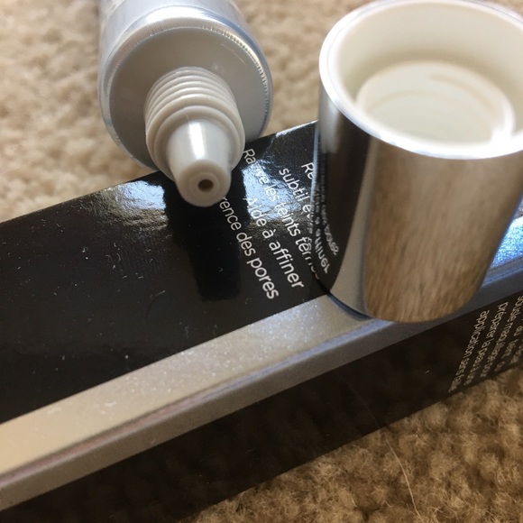 Dr Brandt Pores No More Illuminating Primer - Picture 3 of 5